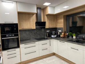 Kuchyně Beroun , Králův Dvůr 